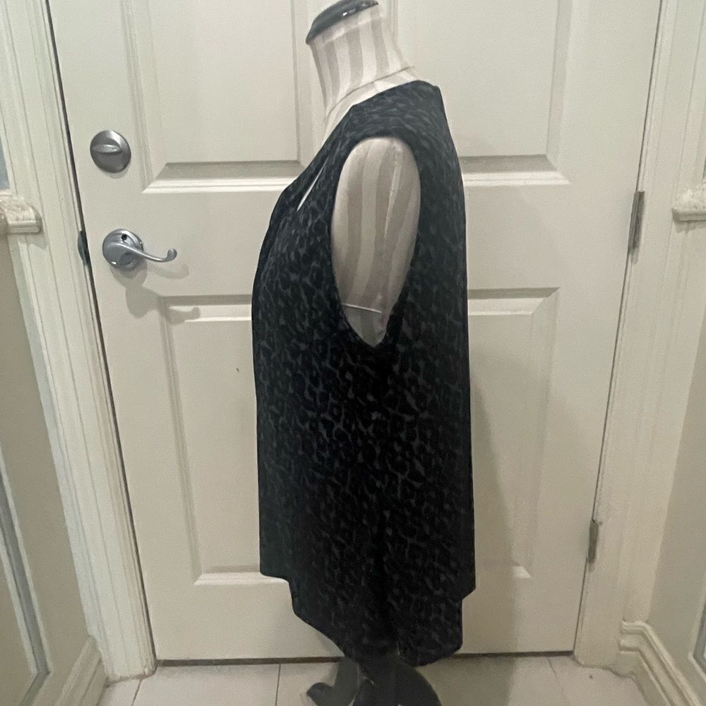 STITCH FIX Mock Neck Knit Tank! - Picture 4 of 15